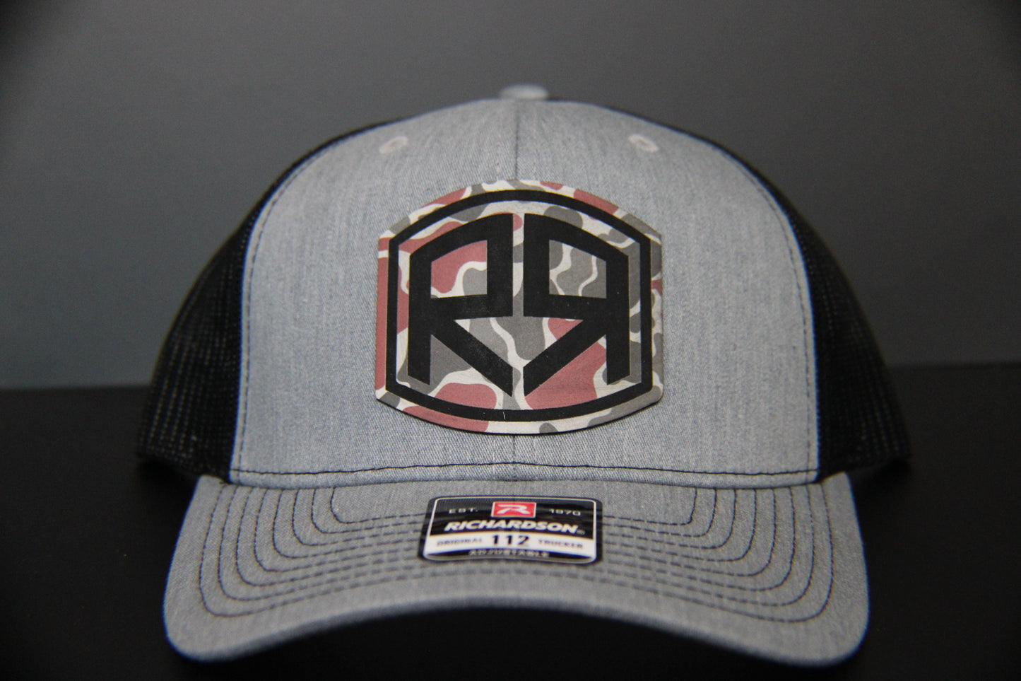 Heather Gray/Black - Red Camo - Richardson 112
