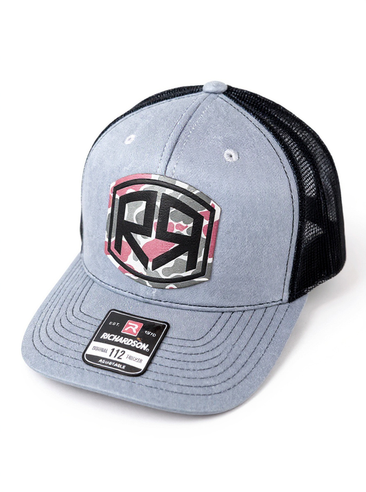 Richardson 112 - River & Ray Logo - Heather Gray/Black